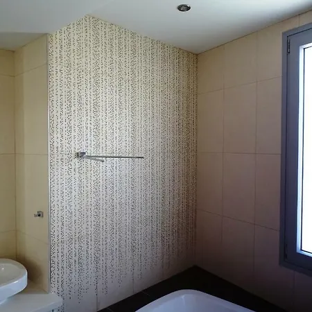 Modern And Luxury With 5 Bedrooms And Panoramic Views Villa