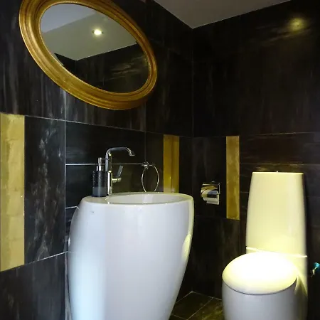 Modern And Luxury With 5 Bedrooms And Panoramic Views Villa